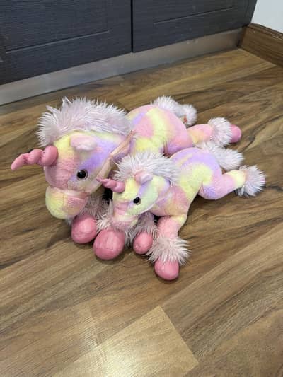 Unicorn pair