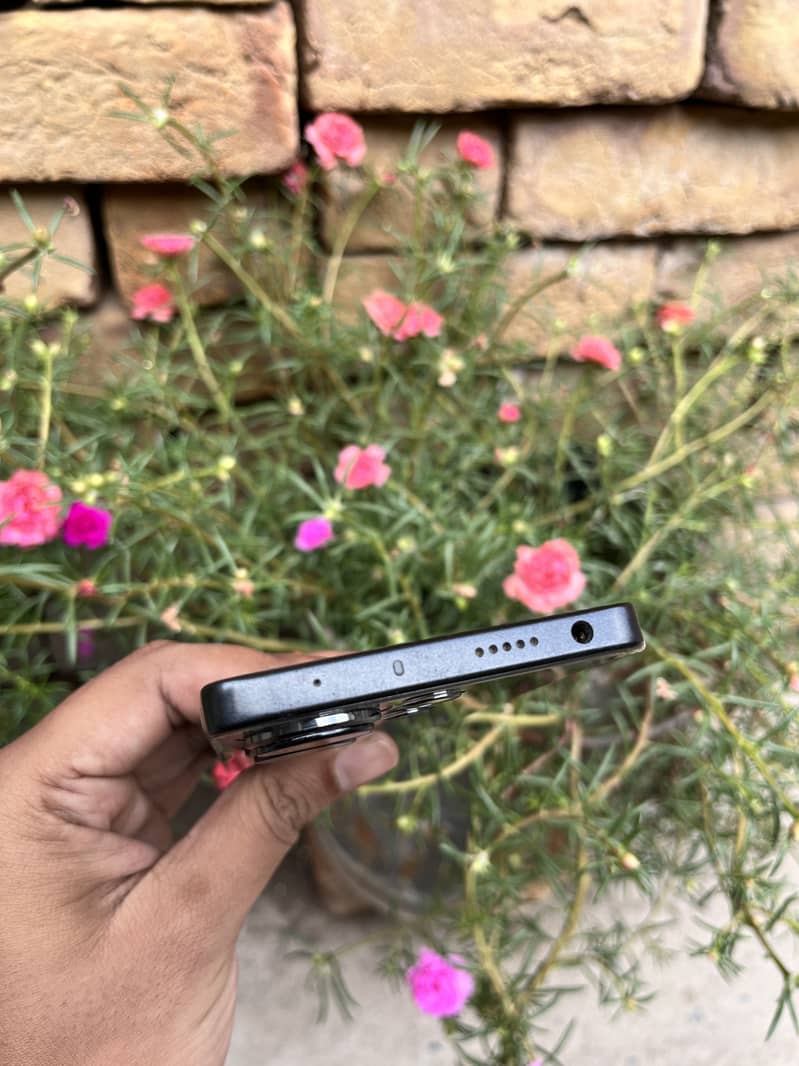 Xiaomi Redmi Note 13 Pro 4