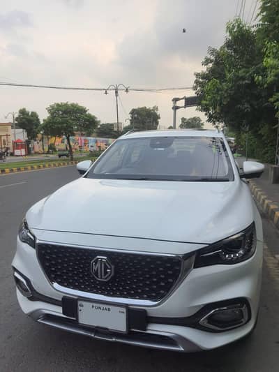 MG HS 2024