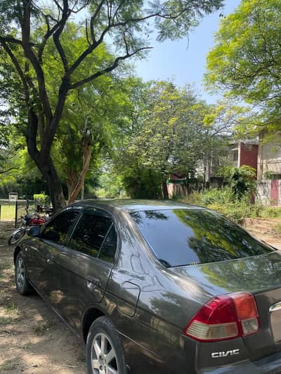 Honda Civic EXi 2005