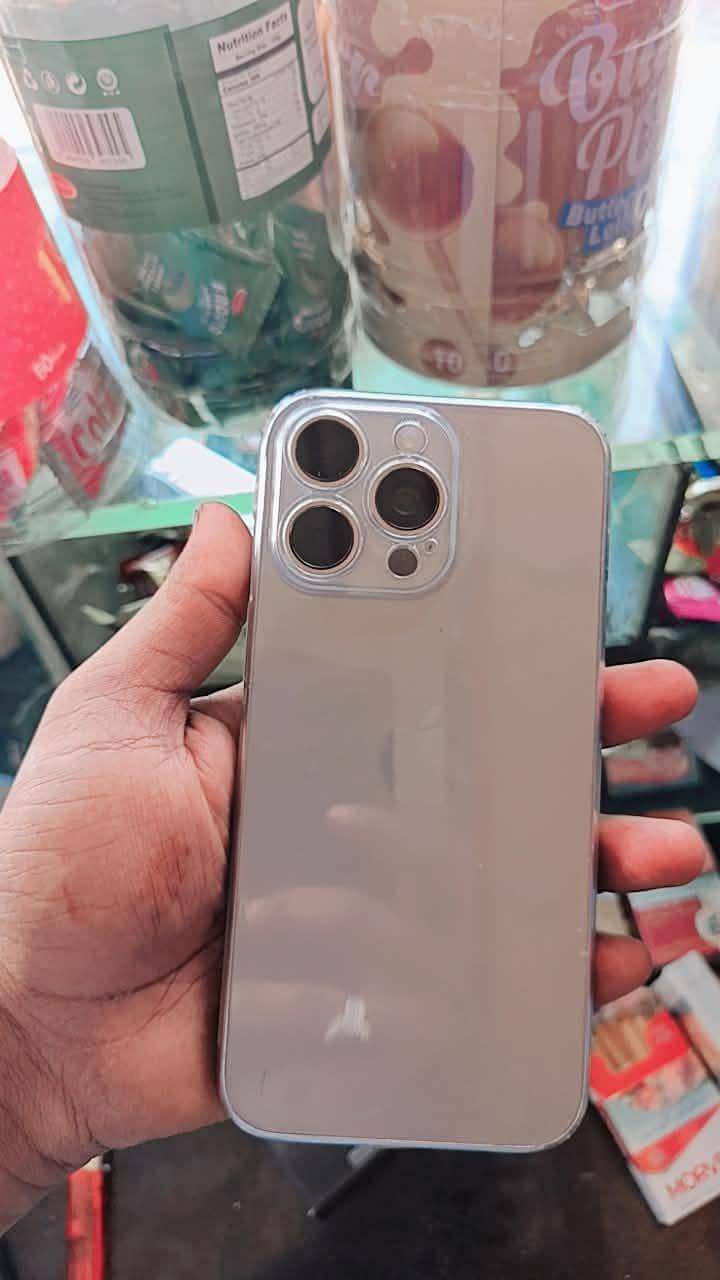 Apple iPhone 15 Pro Max 0
