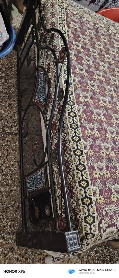iron bed