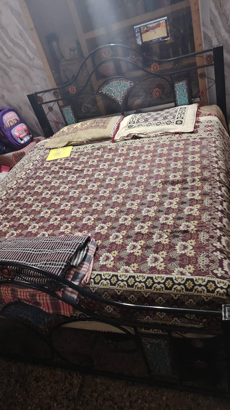 iron bed 2