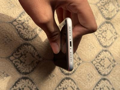Apple iPhone XR