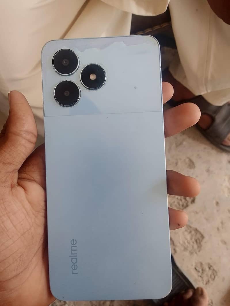 realme 3