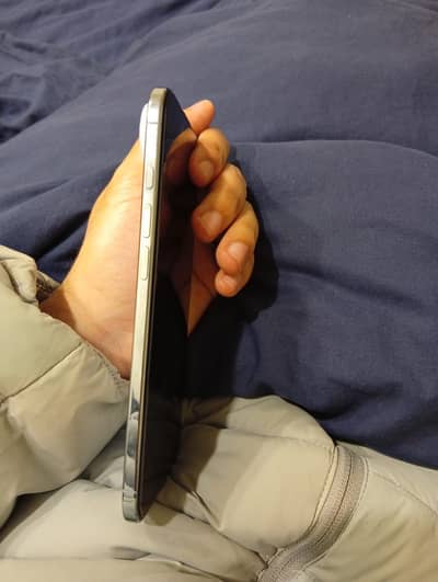 Apple iPhone 17 Air | 256GB | 99 battery health