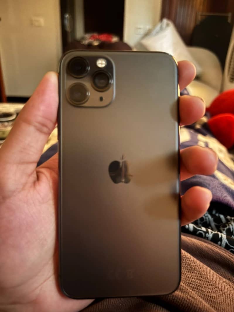 Apple iPhone 11 Pro 1