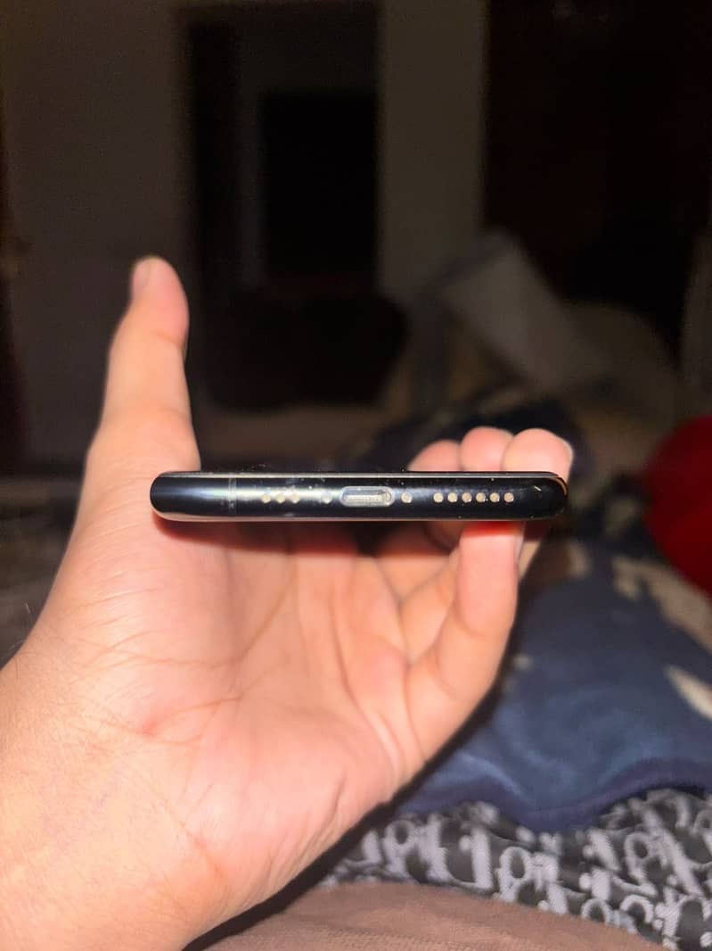 Apple iPhone 11 Pro 5