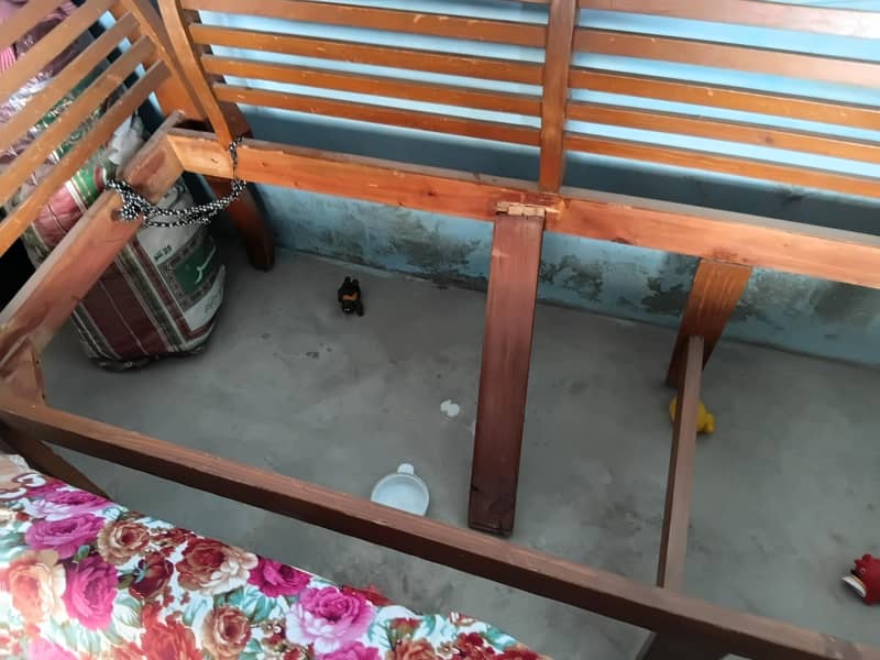 Using Old Sofa Set Needs to repair 2