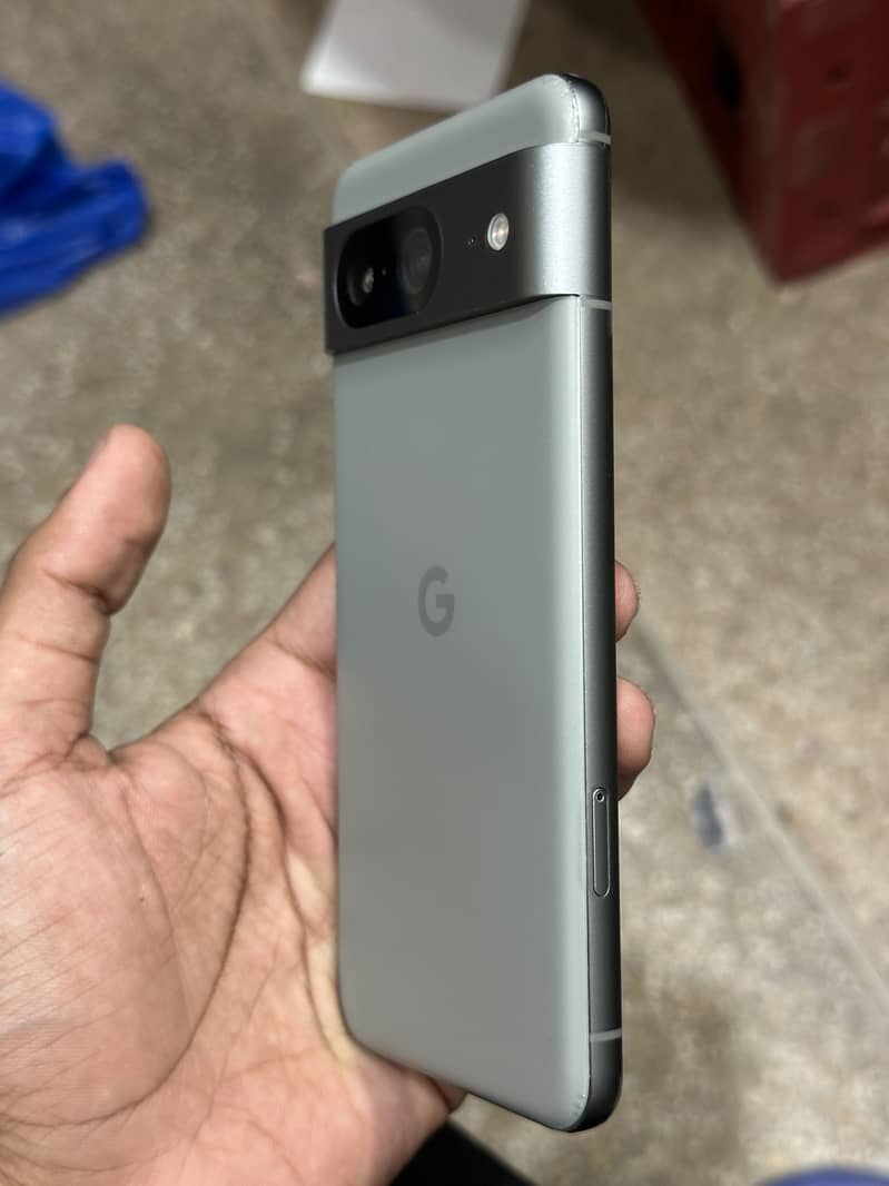 Google Pixel 8 1