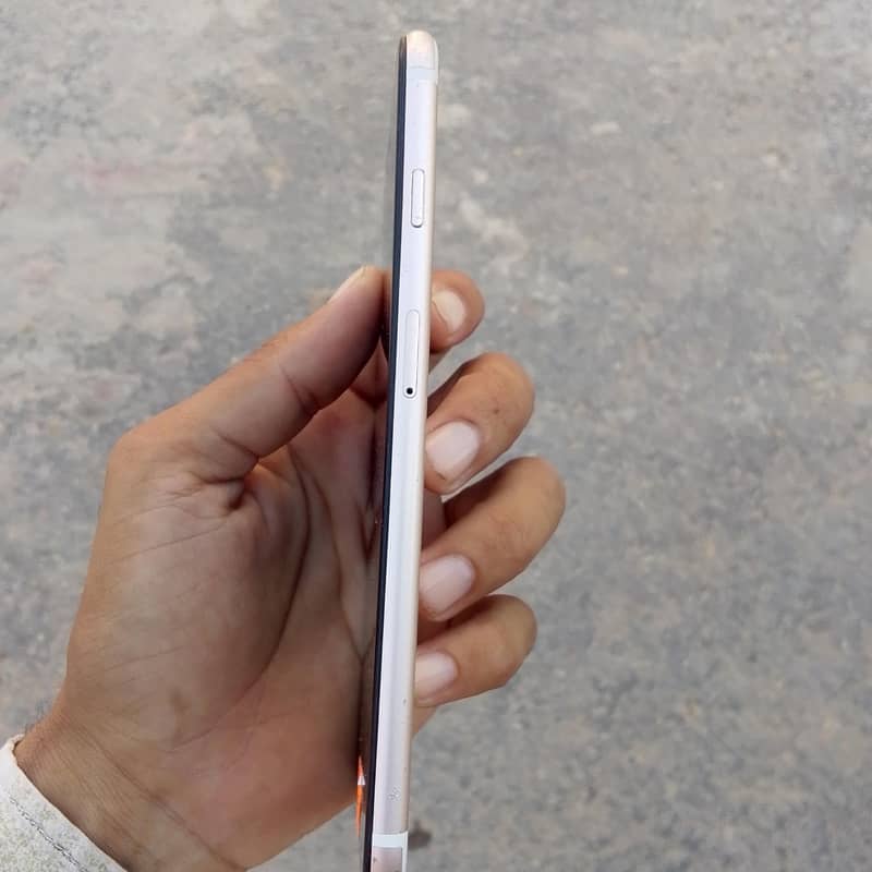 Apple iPhone 6s Plus 2