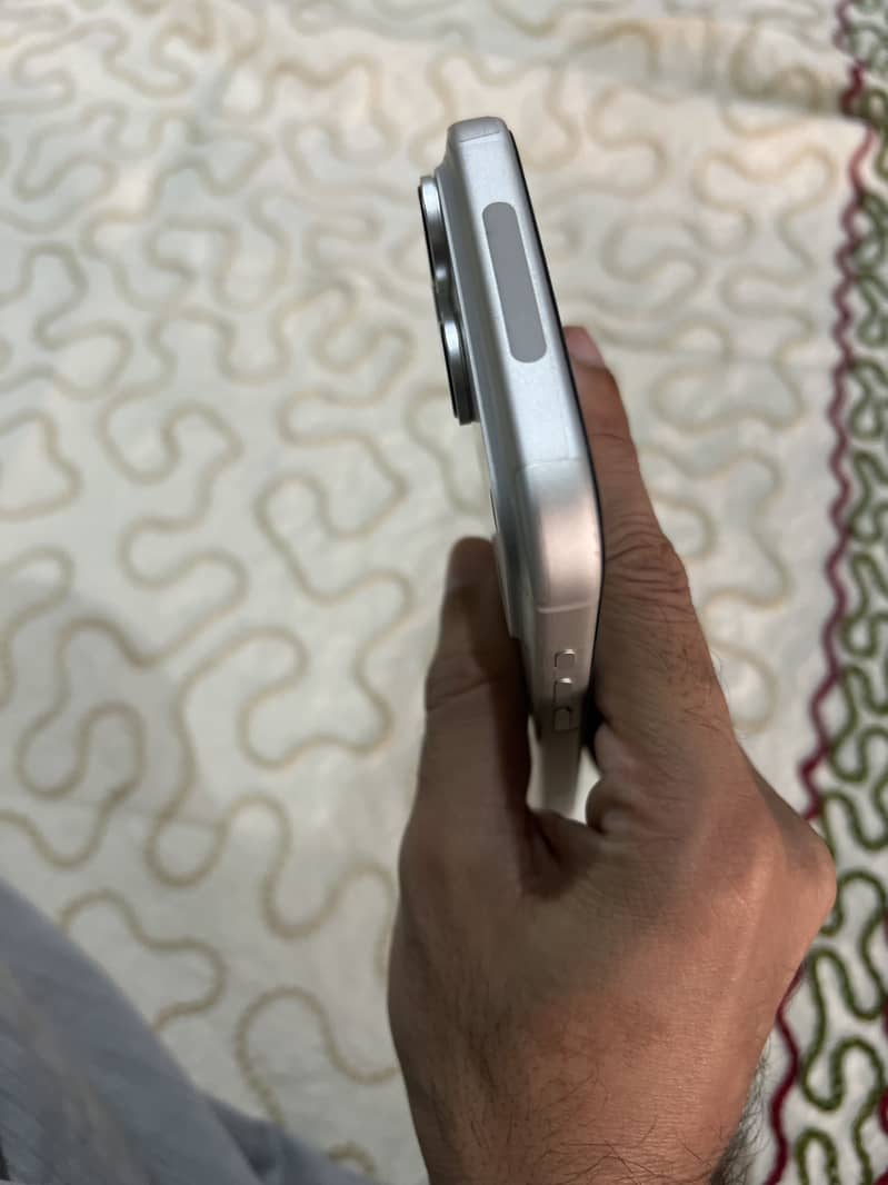 IPhone 17 Pro Max 3