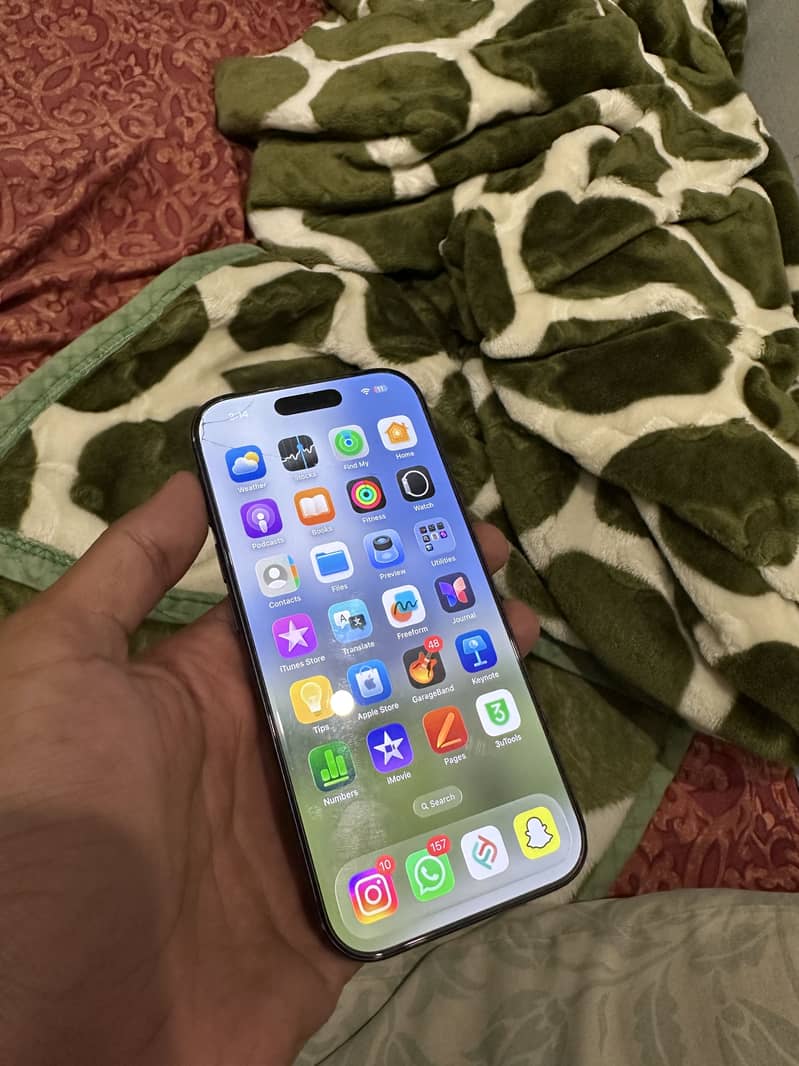 Apple iPhone 17 Pro 1