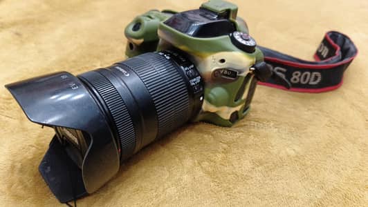 DSLR Canon 80D