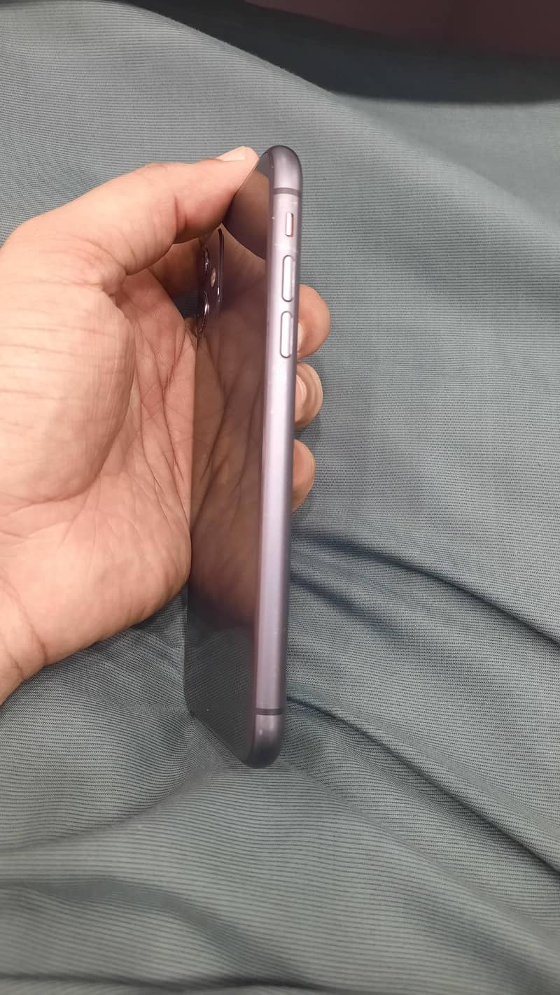 Apple iPhone 11 6