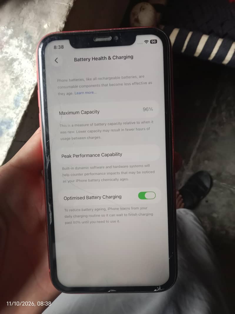 Apple iPhone 11 4