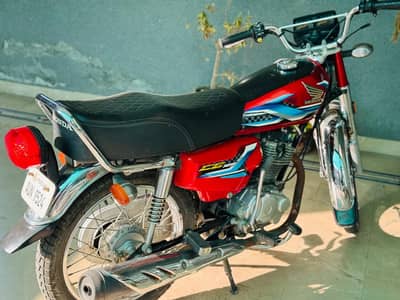 honda 125 good condition model 2024full original one hand used