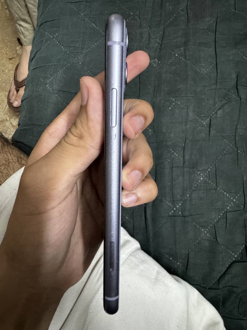 Apple iPhone 11 2