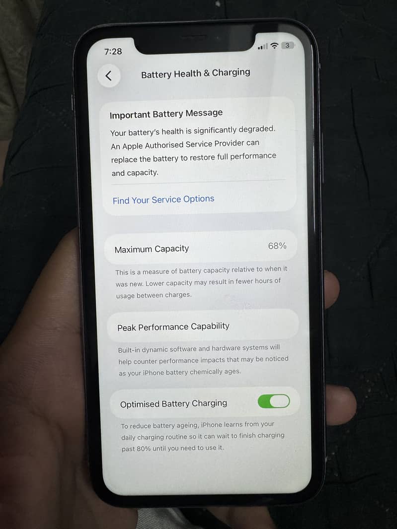 Apple iPhone 11 4
