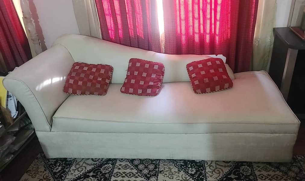7 seater sofa set. . . 3
