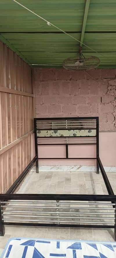 Iron bed for sell in a very good price