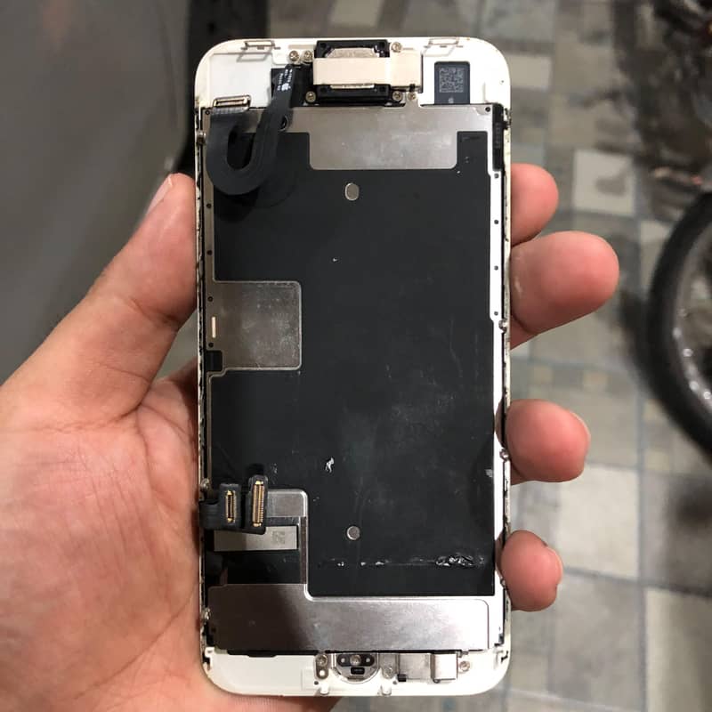 Apple iPhone 8 1