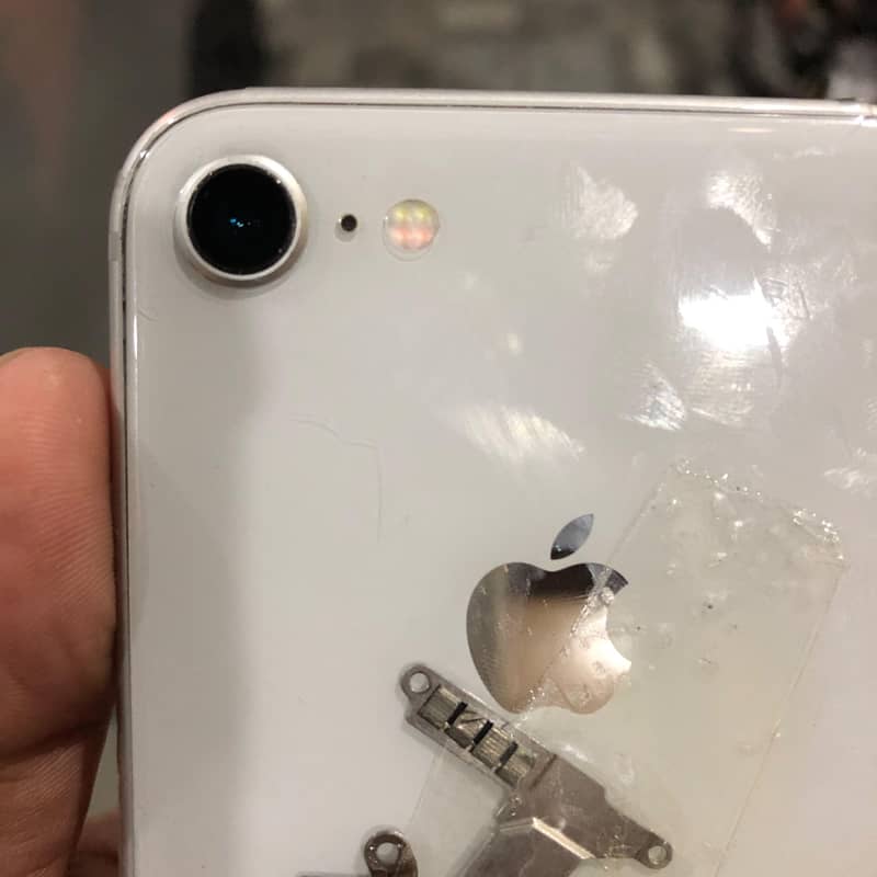 Apple iPhone 8 3