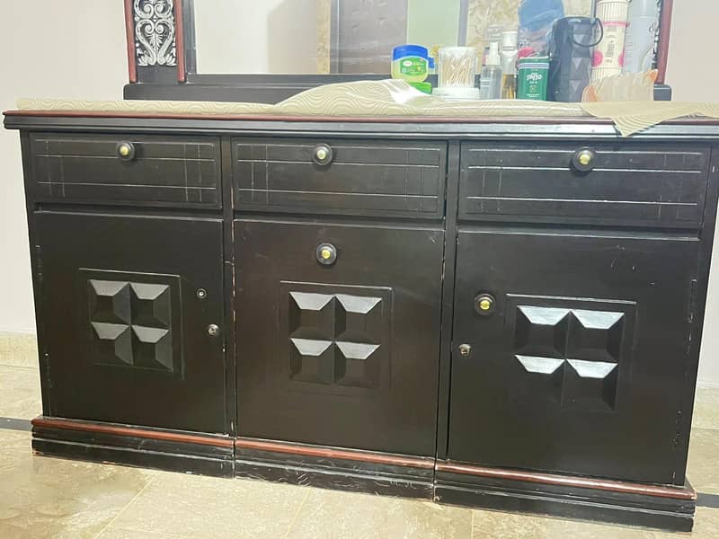bad 2side tables or ak darasing table 4