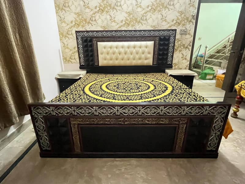 bad 2side tables or ak darasing table 6