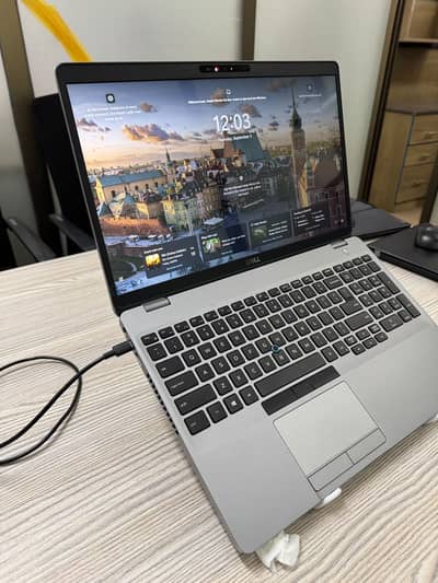 DELL Precision 3551 Workstation Laptop Core i7 10850H processor