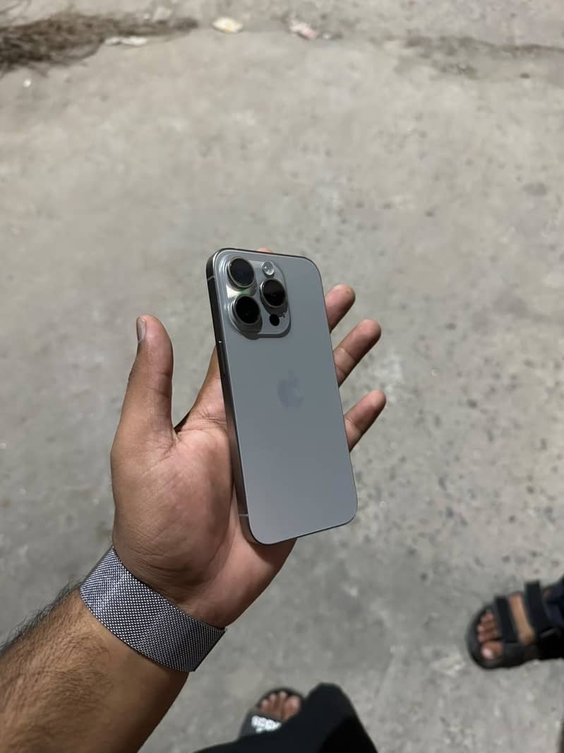 Apple iPhone 15 Pro 5