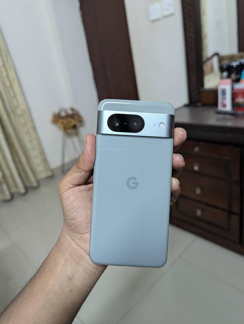 Google Pixel 8 7