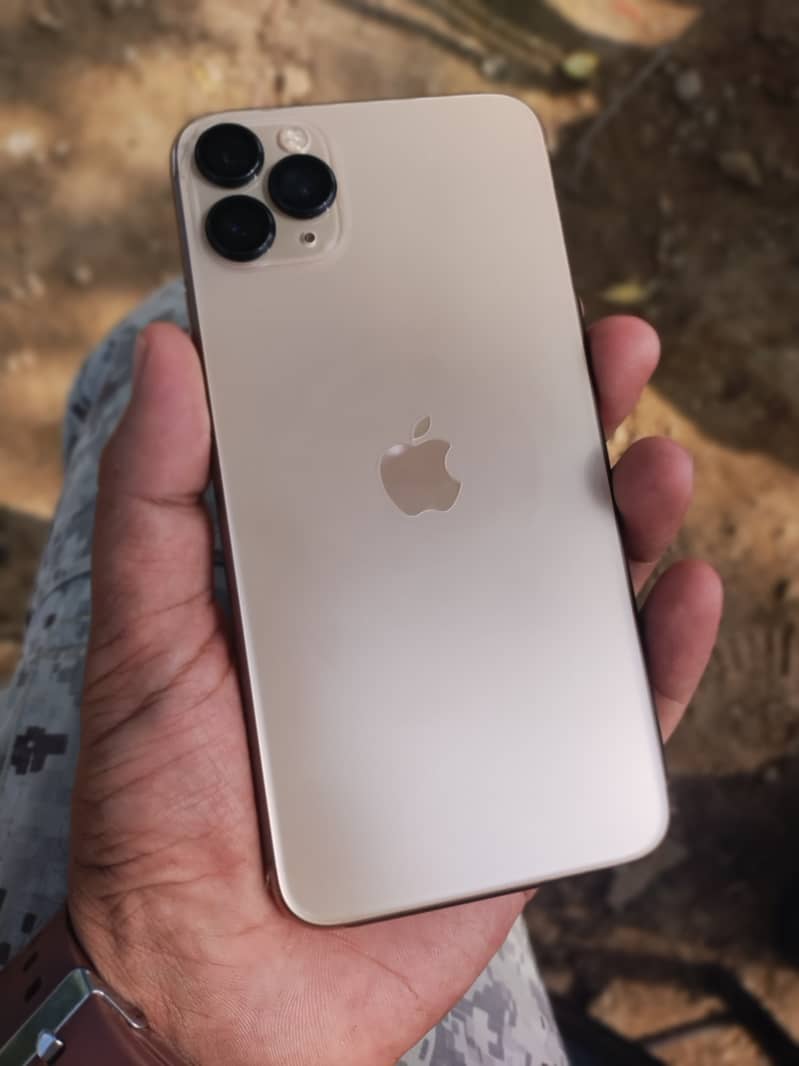 Apple iPhone 11 Pro Max 1
