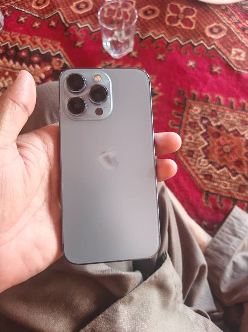 Apple iPhone 13 Pro 6
