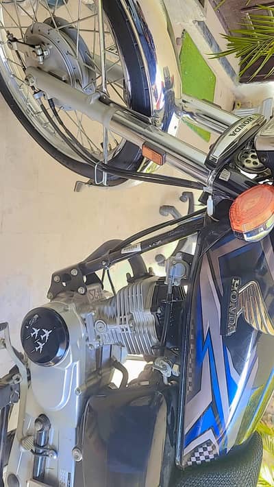 Honda CG 125 2025