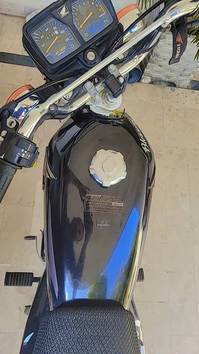 Honda CG 125 2025