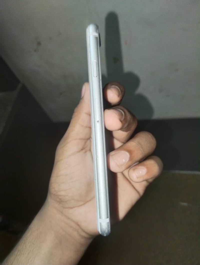 Apple iPhone 8 2