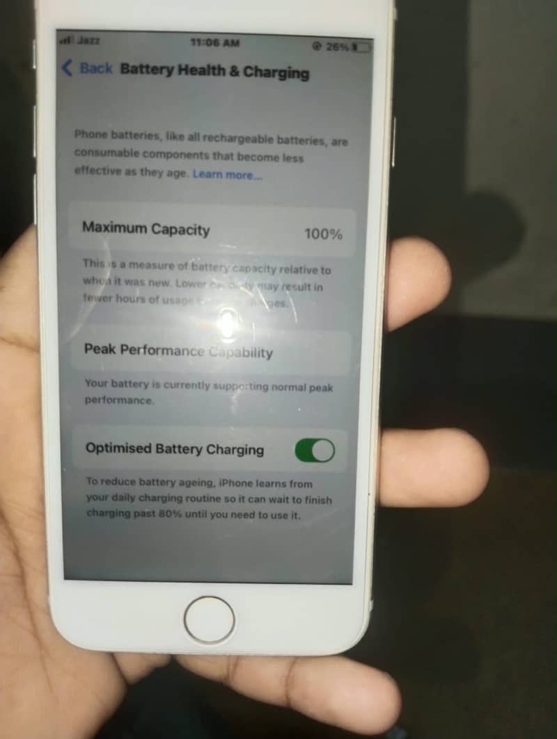 Apple iPhone 8 3