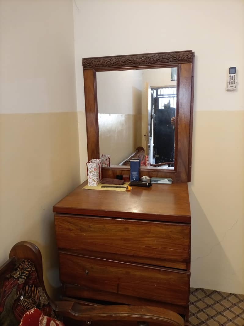 Dressing Table 1