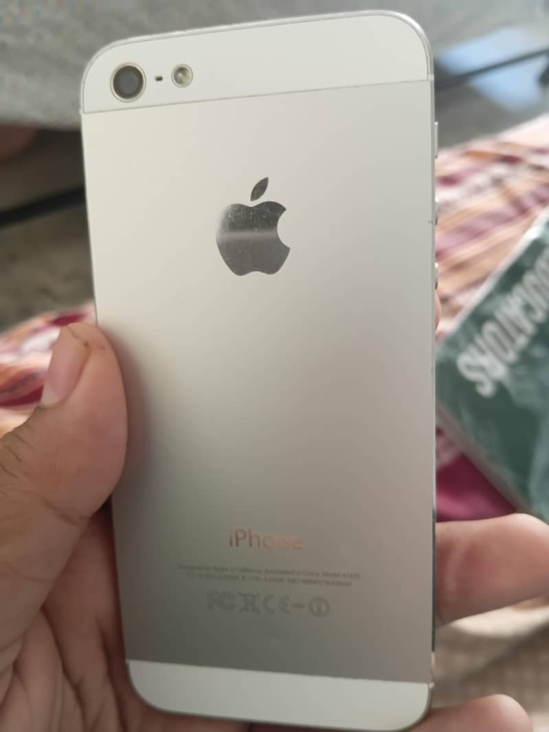 Apple iPhone 5 3