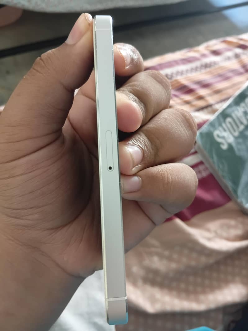 Apple iPhone 5 4
