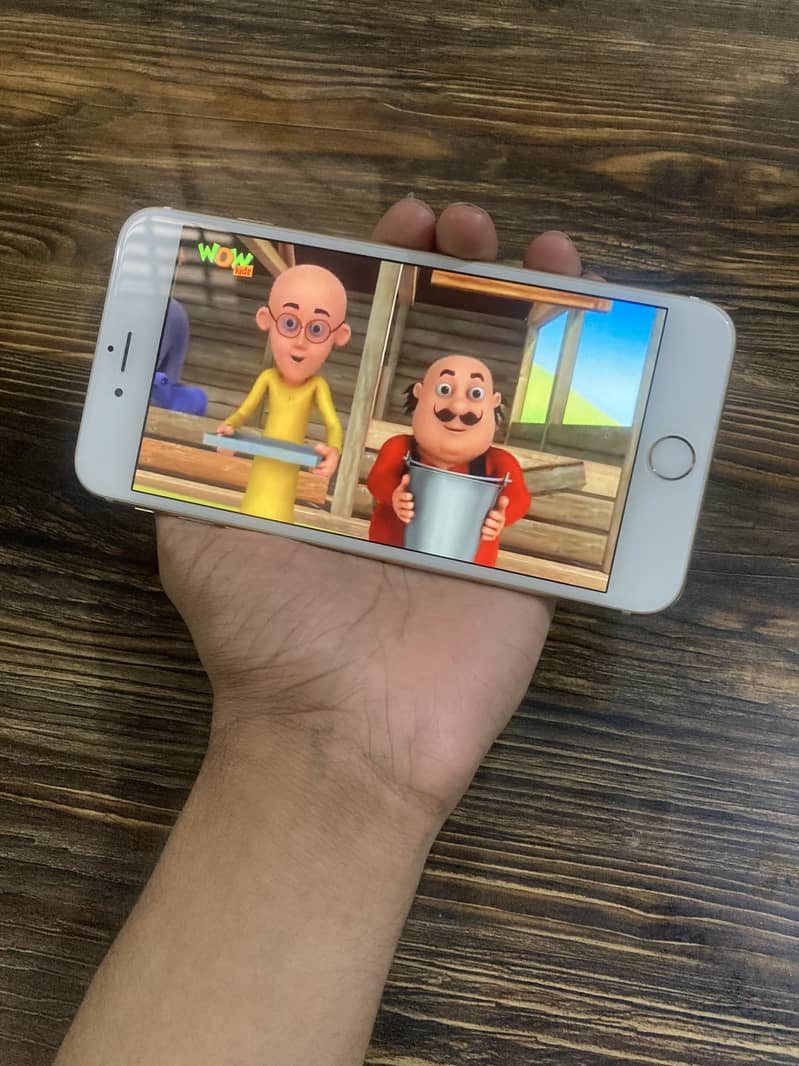 Apple iPhone 6 Plus 2