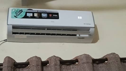 10/10 condition TCL AC gass full everything is perfect