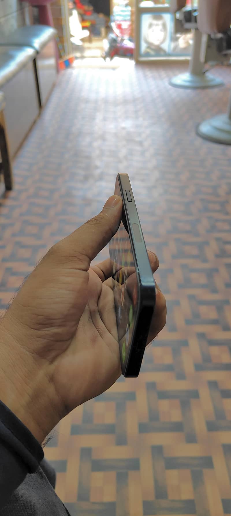 Apple iPhone 12 3