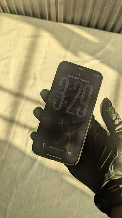 Apple iPhone 12