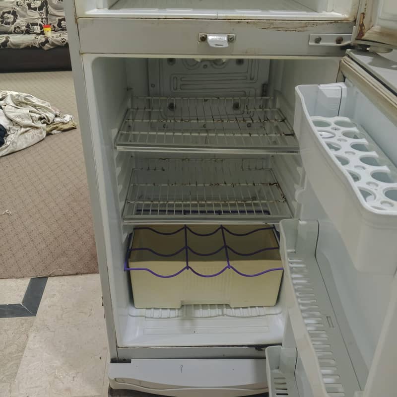 wave Fridge 6