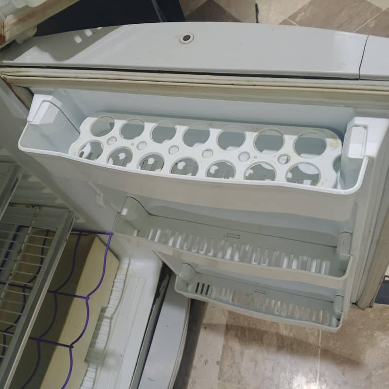 wave Fridge 7