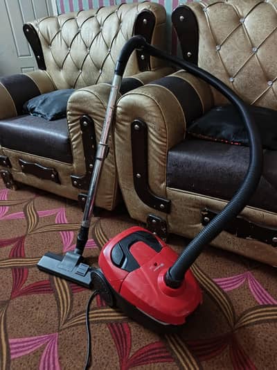 Dawlance 700)800 watts vacuum cleaner