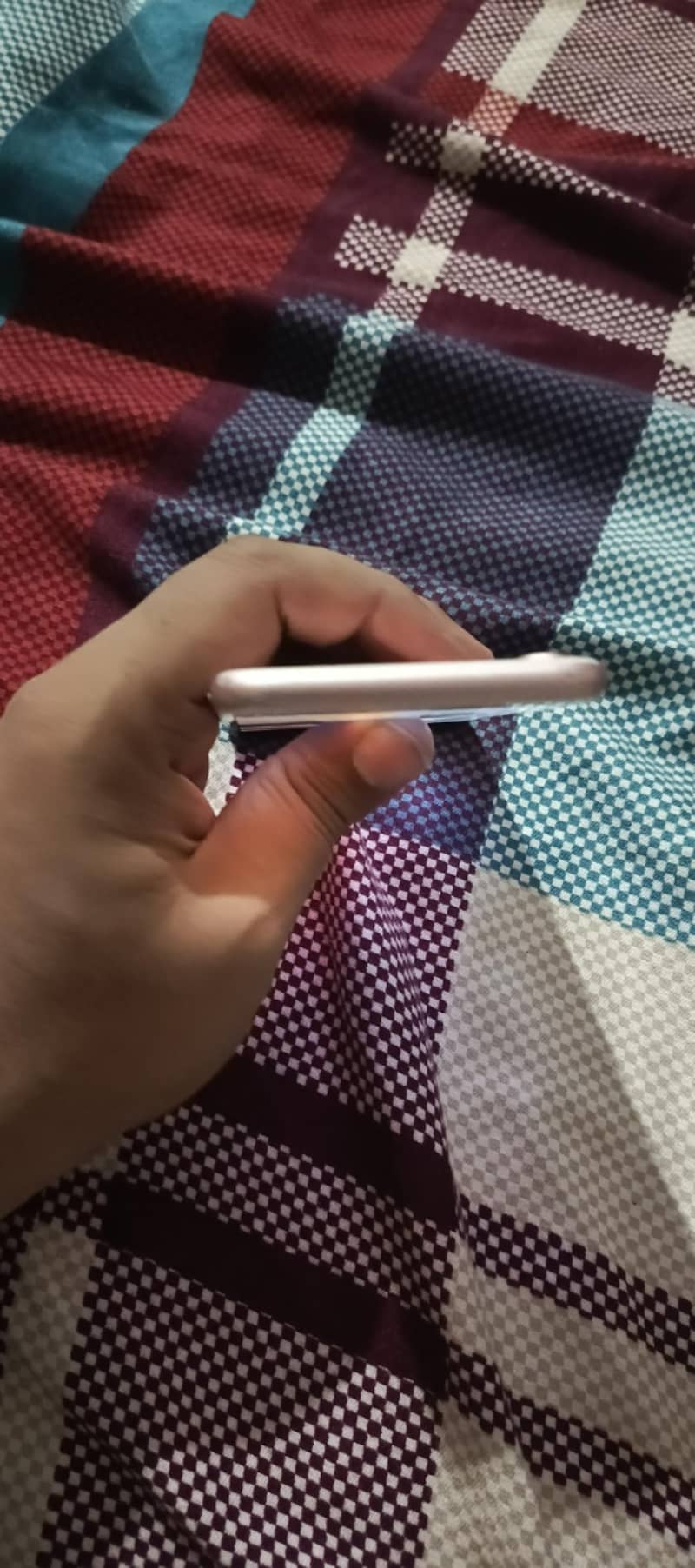 Apple iPhone 7 4
