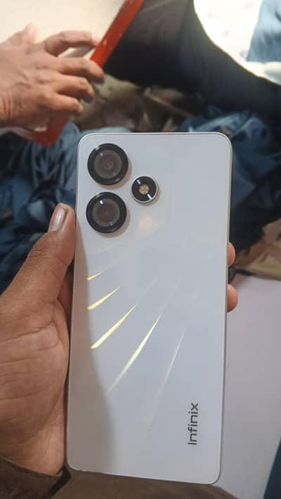 Infinix Hot 30